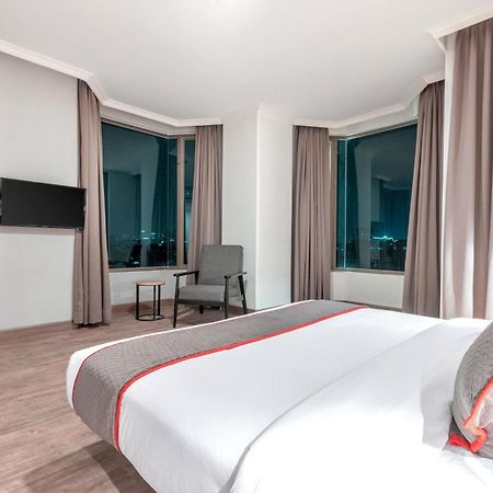 Super Oyo Townhouse 2 Hotel Gunung Sahari Jacarta Exterior foto
