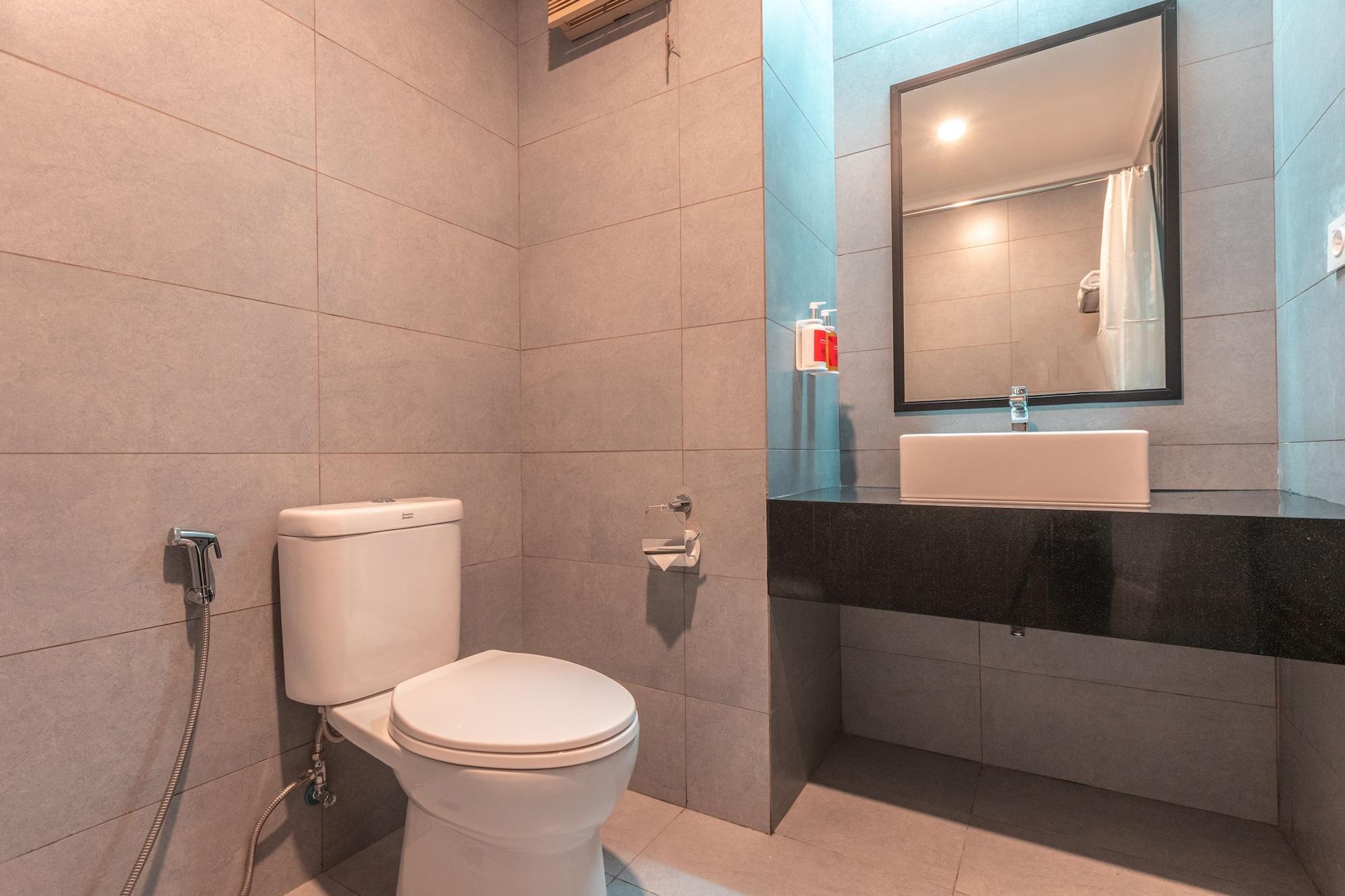 Super Oyo Townhouse 2 Hotel Gunung Sahari Jacarta Exterior foto