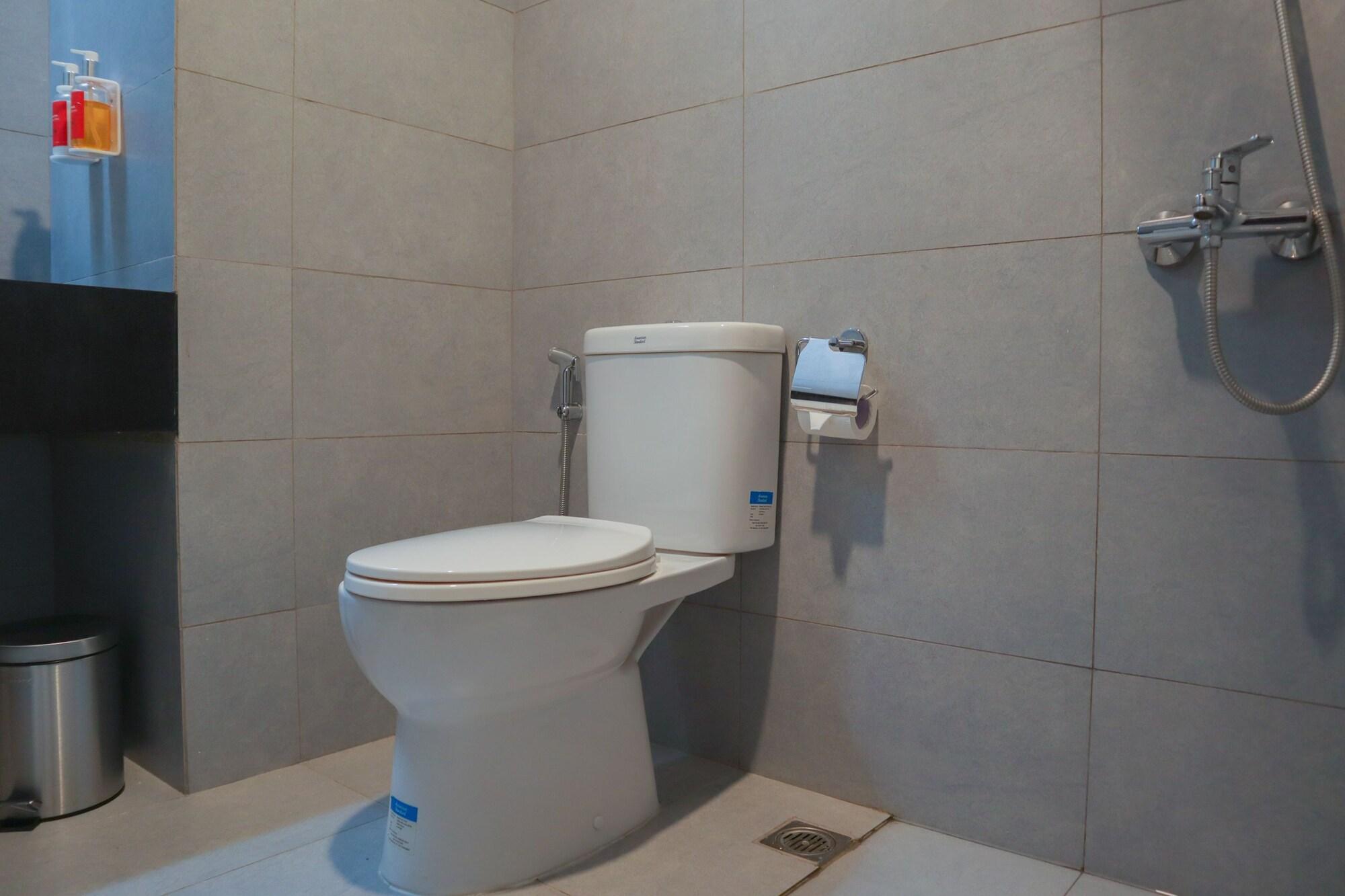 Super Oyo Townhouse 2 Hotel Gunung Sahari Jacarta Exterior foto