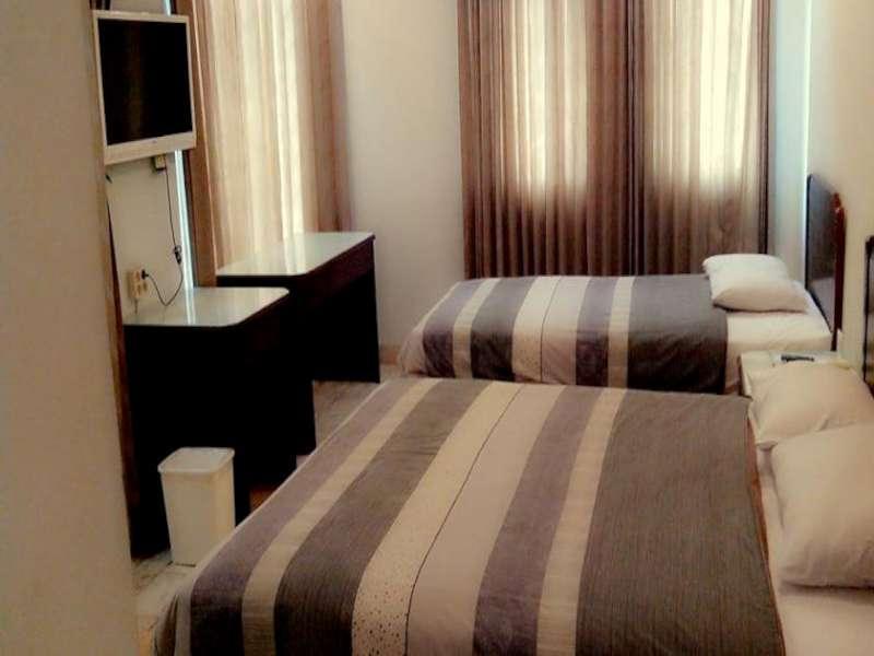 Super Oyo Townhouse 2 Hotel Gunung Sahari Jacarta Exterior foto